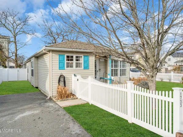 1733 Melrose Ave, Lake Como, NJ 07719