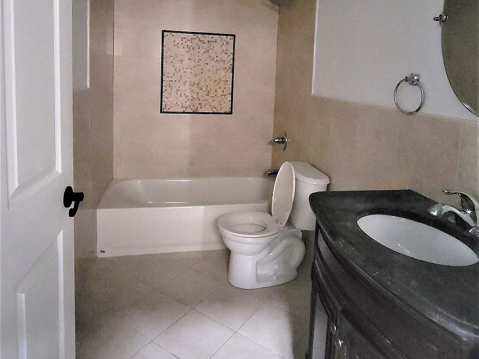 1st image of 5198 Hylan Blvd #B