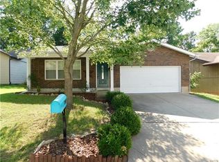 704 Fernwood Ter, Lake Saint Louis, MO 63367