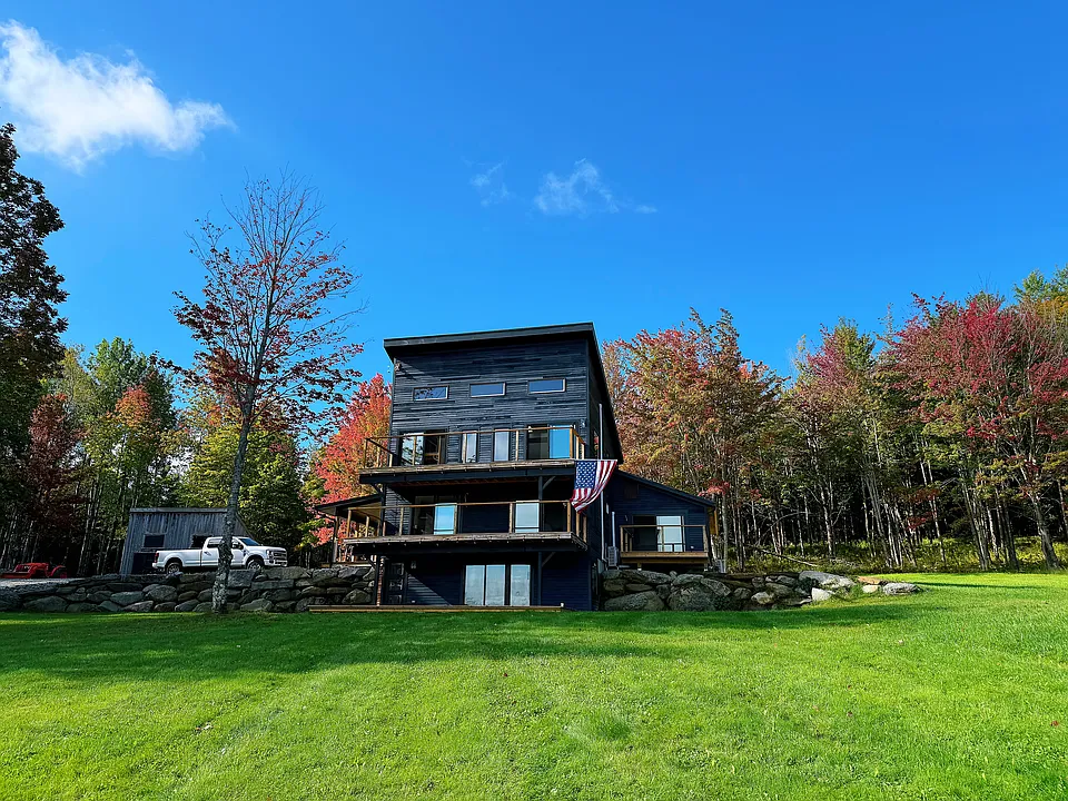 2319 Elmore Pond Rd