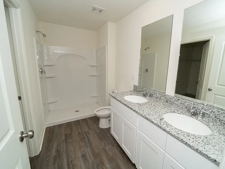 1860 Grand Rdg — Photo 14