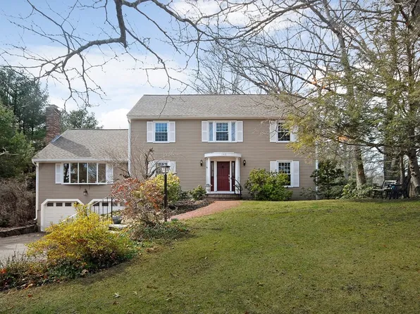 163 Hill St, Concord, MA 01742