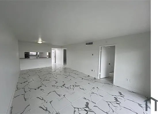 1247 NW 77th Ter — Photo 3