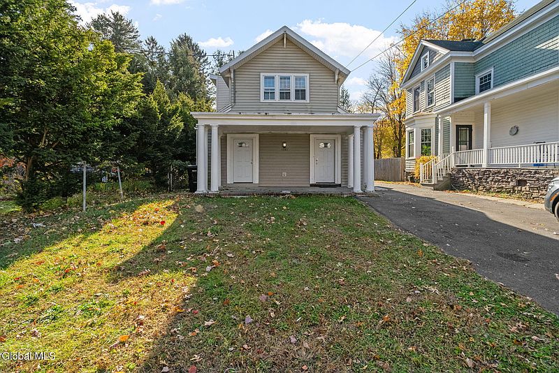 2nd image of 1681 Tibbits Avenue
