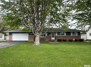 1755 Robertson Ave, Galesburg, IL 61401