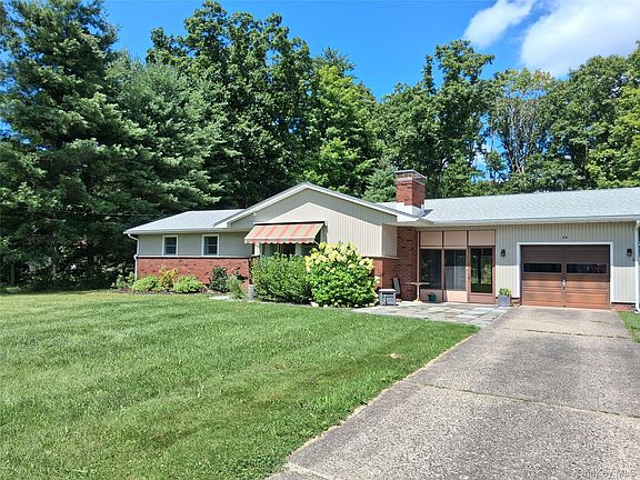 2nd image of 60 Stissing Avenue