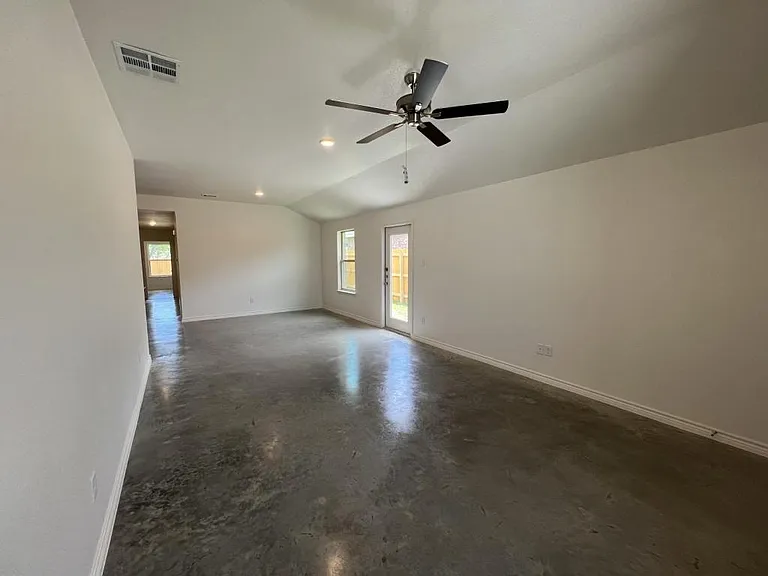 113 Wind Ridge Dr #B — Photo 5