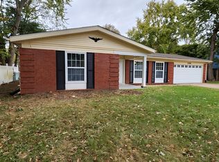 205 Bunker Hill Rd, Belleville, IL 62221