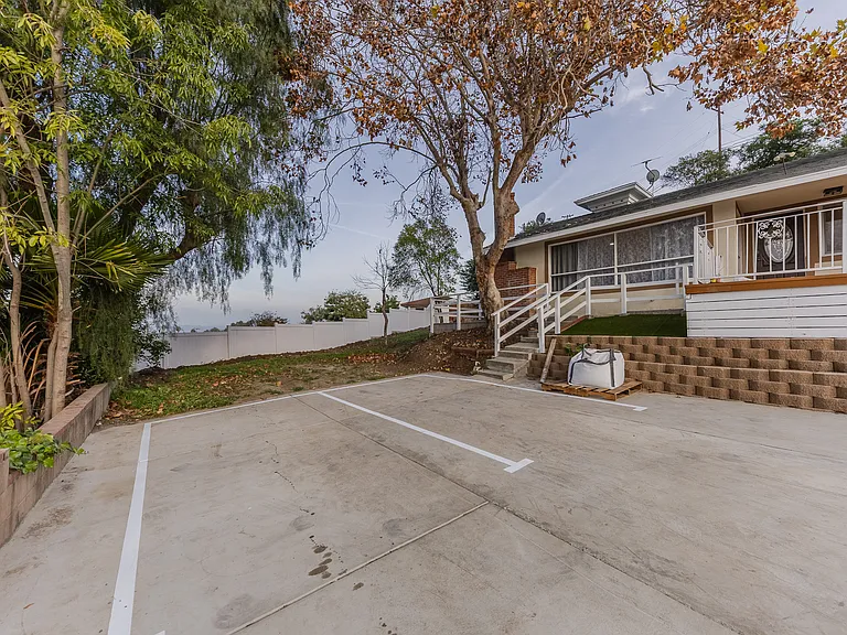 15877 Regalado St — Photo 76