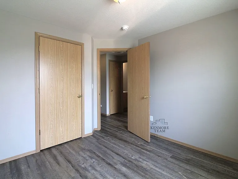 8411 Stutz Dr — Photo 7