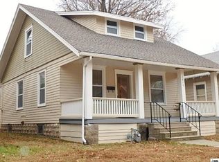 1817 SW Huntoon St, Topeka, KS 66604