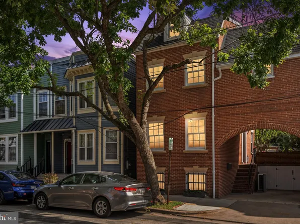 114 Commerce St, Alexandria, VA 22314