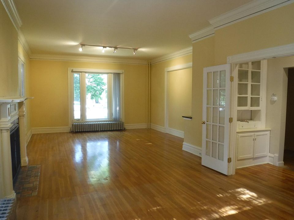1st image of 540 S 2nd St W #1