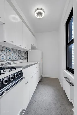 Sold by Corcoran | media 11