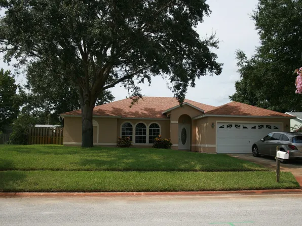 2410 Jaywood Dr, Titusville, FL 32780