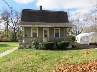 40 Doane St, Manchester, CT 06042