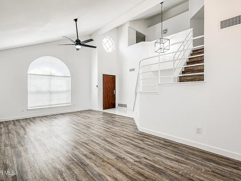 1229 Diamond Cove Pl — Photo 10