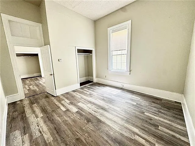 2237 Washington Ave — Photo 3