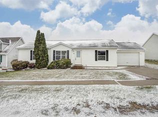 808 Butler St, Angola, IN 46703