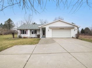 13520 S Bauer Rd, Eagle, MI 48822