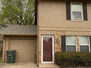 225 N Smythe Ave, Edmond, OK 73034