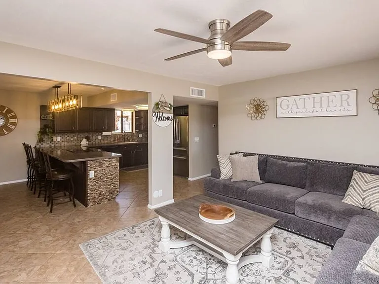 1801 Walnut Dr — Photo 5