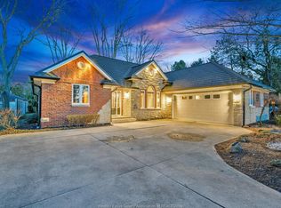 106 Patillo Rd, Lakeshore, ON N8N2L9