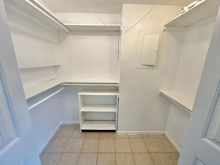 214 Timberline St — Photo 14