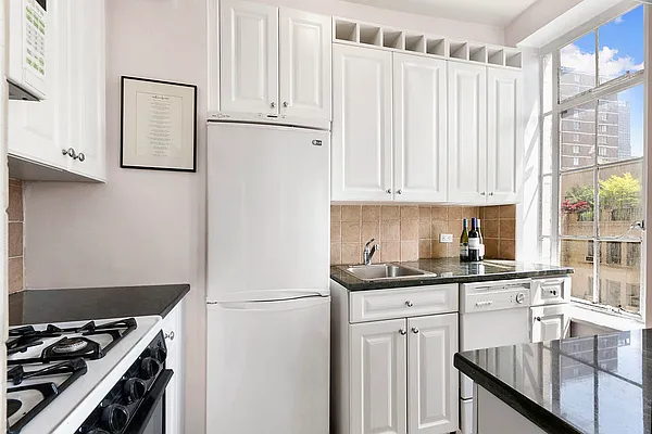 Rented by Corcoran | media 16