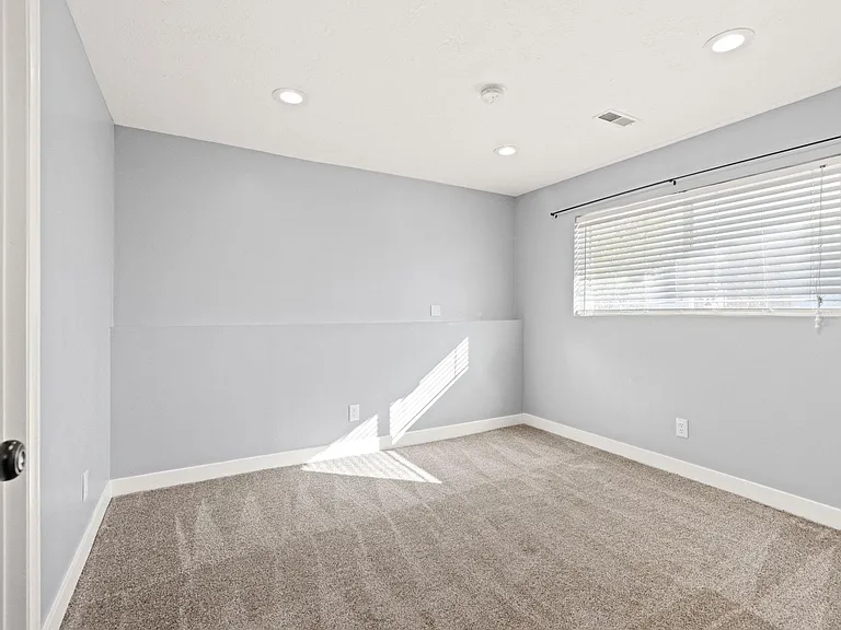 4878 W Parr Dr — Photo 10