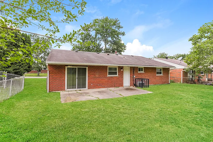 2372 Bluelark Dr — Photo 10