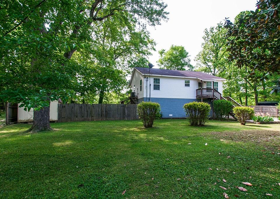 1st image of 1132 Lakeside Dr