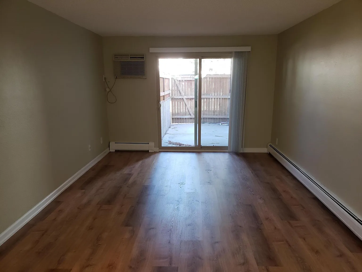 1 bed, 700 sqft, $1,245 — Photo 4