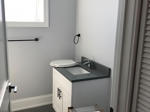 5th image of 5141 N Paulina St APT 3