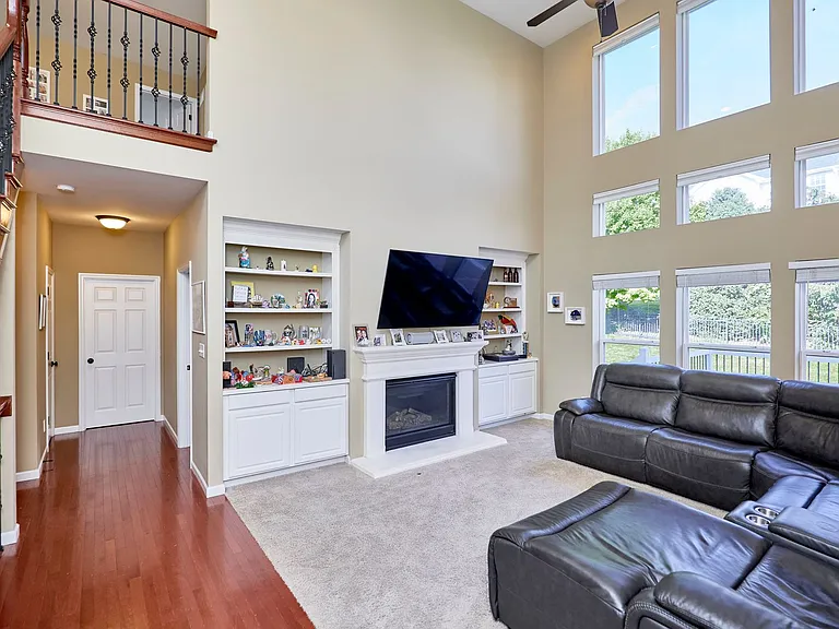 5233 Mirasol Manor Way — Photo 15