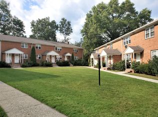 1 Lindley Ave #A, Tenafly, NJ 07670