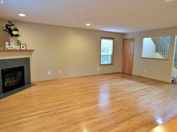 5th image of 1313 SE 182nd Ave