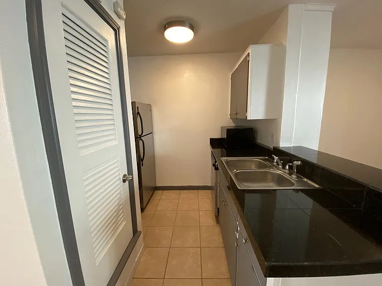 4306 Avenue A #113 — Photo 3