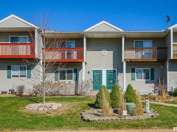 3510 N Kingston Dr APT 8, Peoria, IL 61604