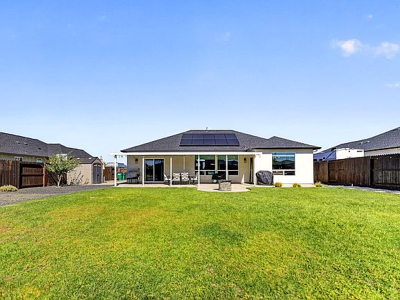 2nd image of 4839 Sierra Ct