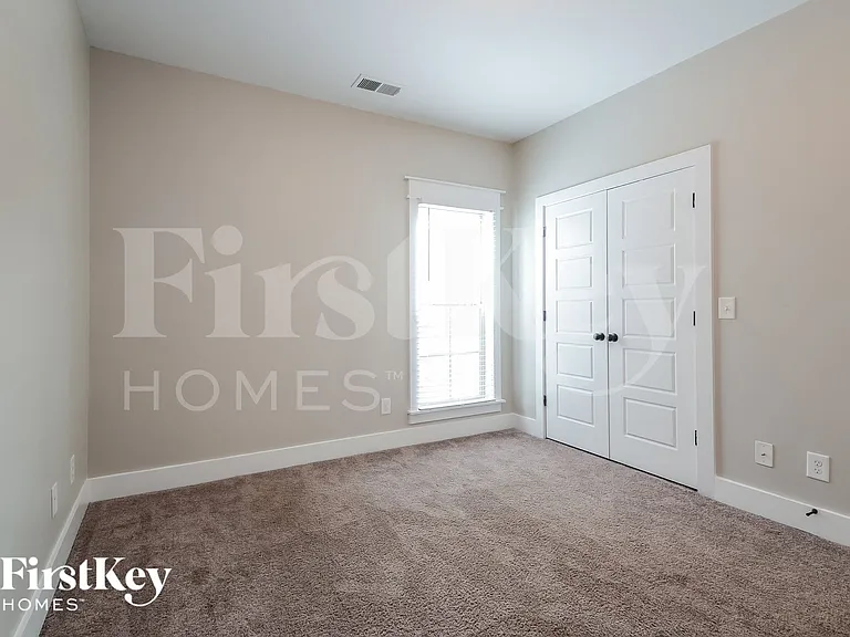 4894 Mountain Gap Dr — Photo 11