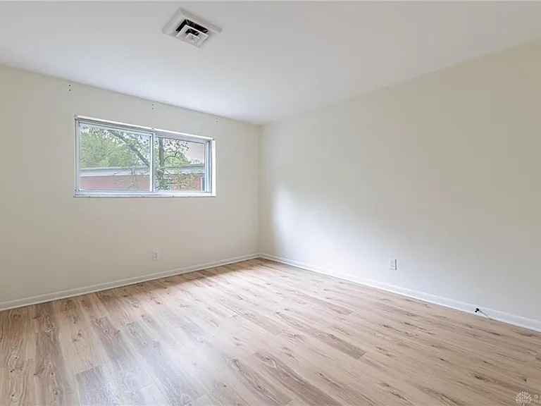 3401 Southdale Dr #5 — Photo 11