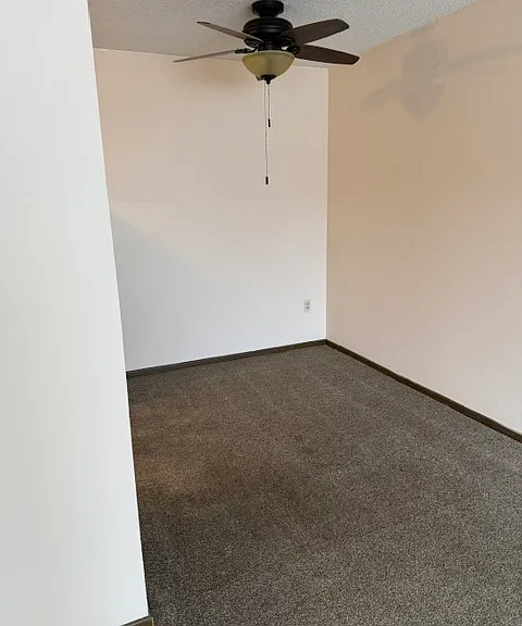33 6th Ave — Photo 30