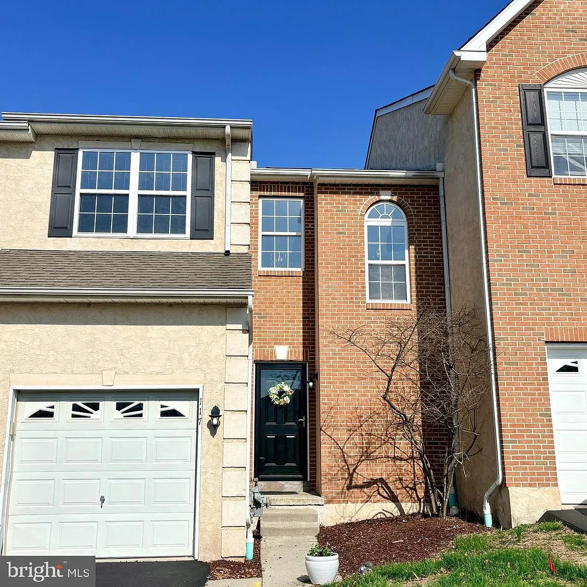 117 Stone Hill Dr photo 1