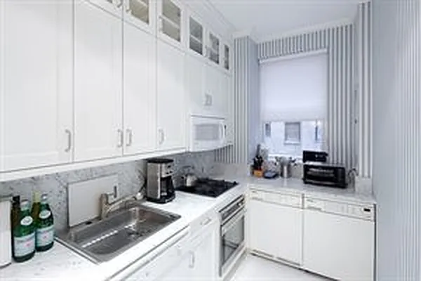 Sold by Douglas Elliman | media 4