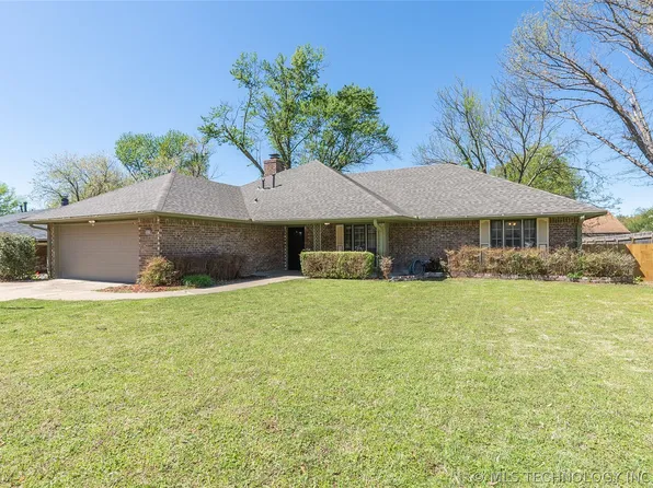 2979 E 77th Pl, Tulsa, OK 74136