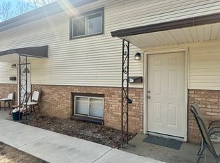 223 Belteberg Rd APT B, Loves Park, IL 61111
