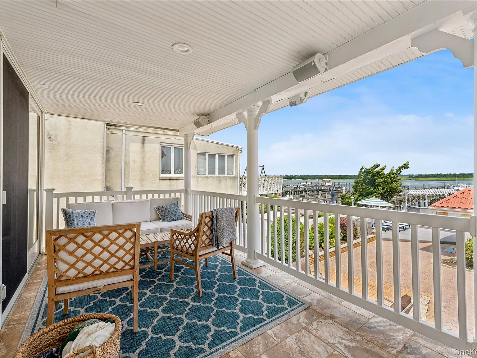 4 bed, 3.5 bath, 2500 sqft, $6,000 — Photo 3