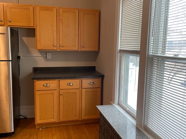 2509 Grand Ave S #2 — Photo 6