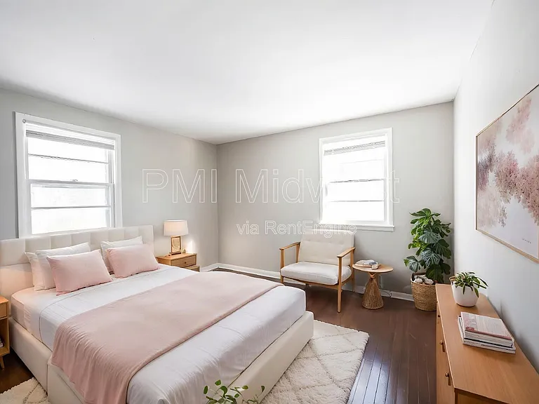1859 W 60th St — Photo 20